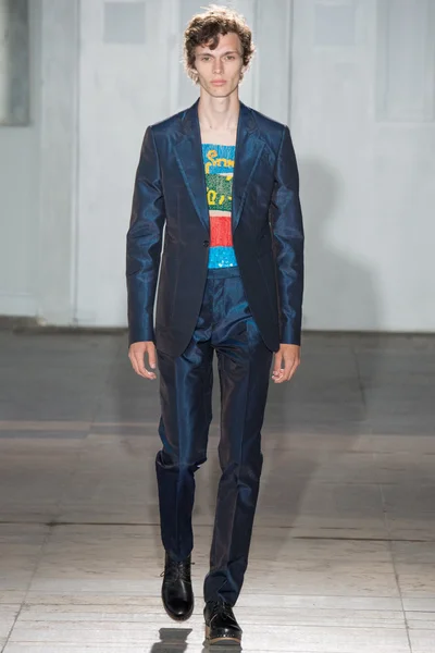 Look 24